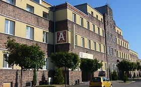 Hotel Arkadia Legnica